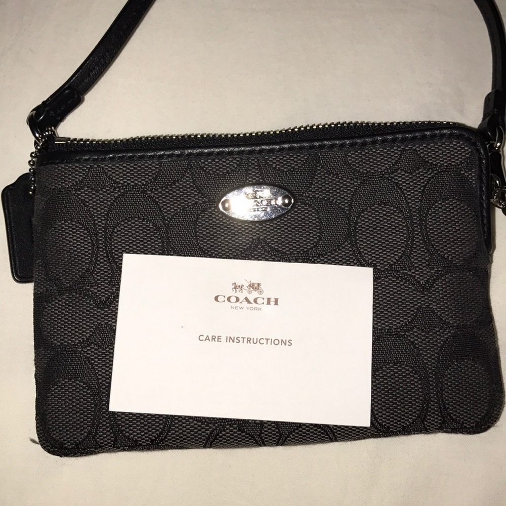 Coach Wallet - Picture 2 of 3